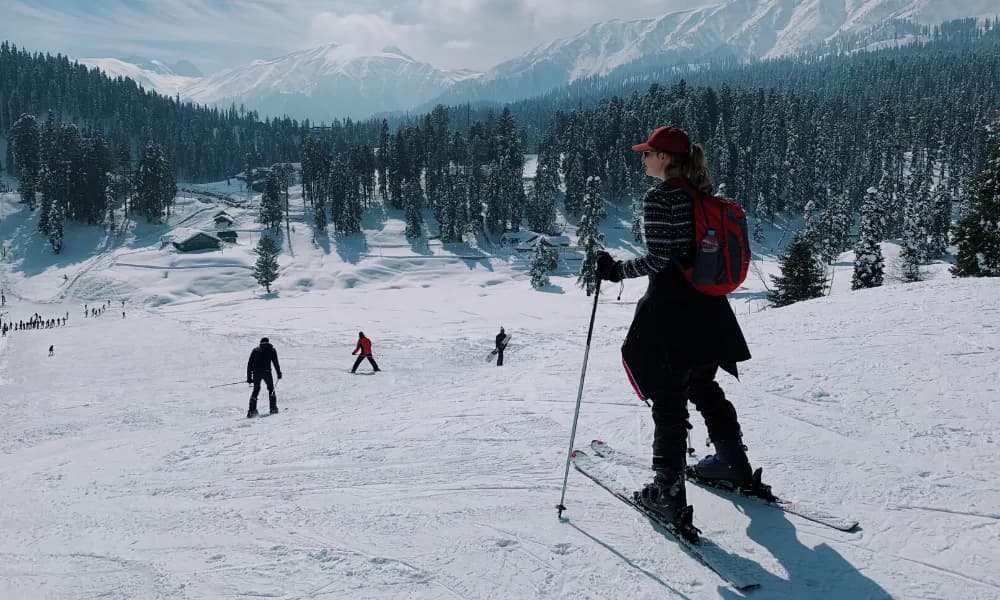 Advanced Snow Skiing Course