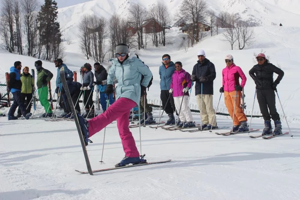 Beginner Snow Skiing Course
