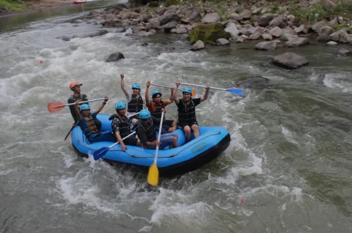Intermediate White Water Rafting Course