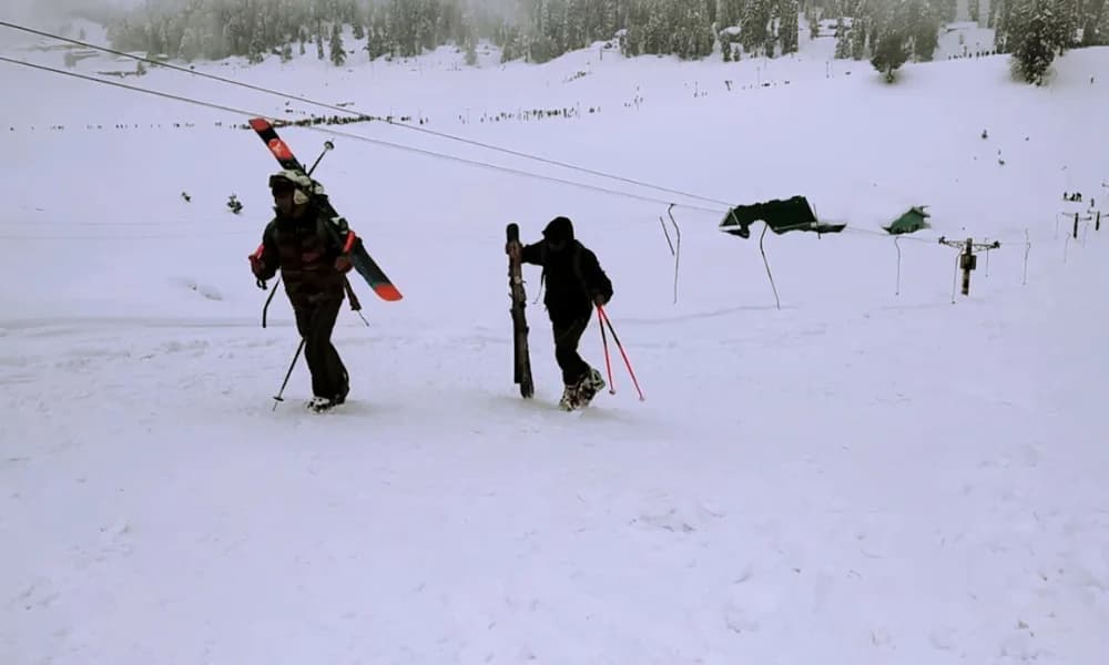 Beginner Snow Skiing Course photo 1