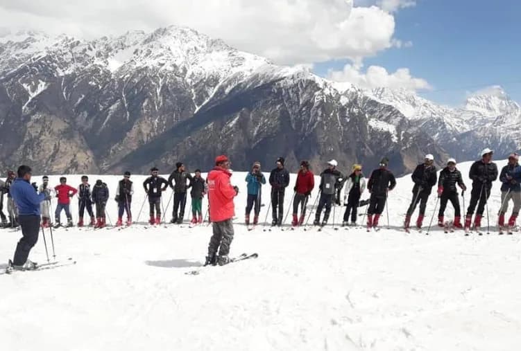 Beginner Skiing Course